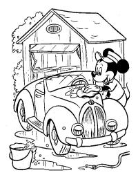 Mikiegér autót mos